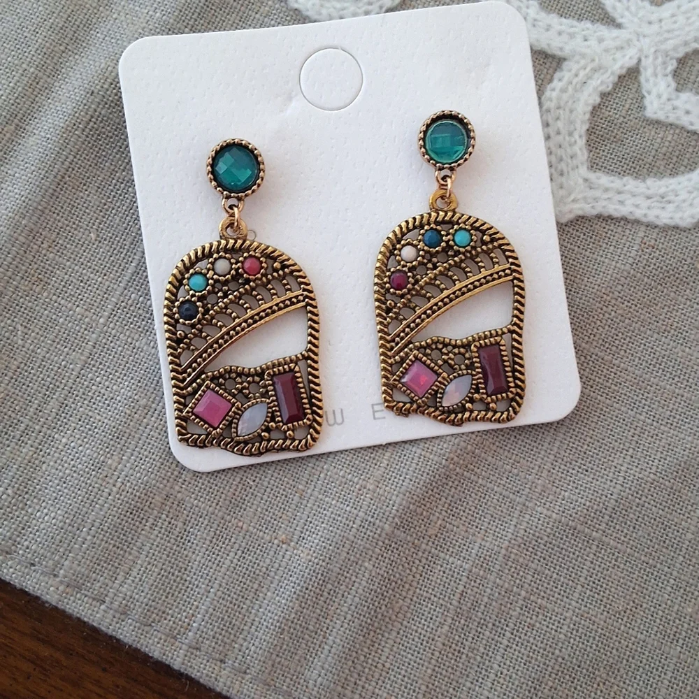 NEW Elegant Gold and Turquoise Multi Color Earrings - Picture 3 of 5